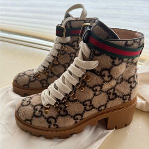 Women’s Gucci boots size 8